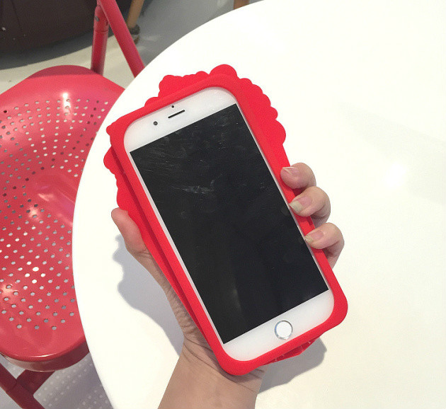 8plus女性iPhone XSスマホケース食品サンプル赤い耐衝撃カバー